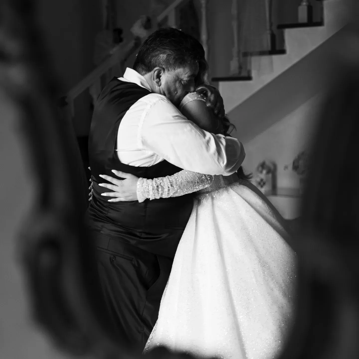 Sposa in location — controluce