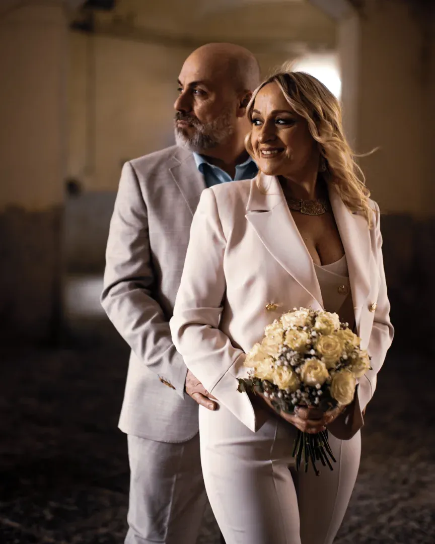 Dettaglio sposa — cerimonia